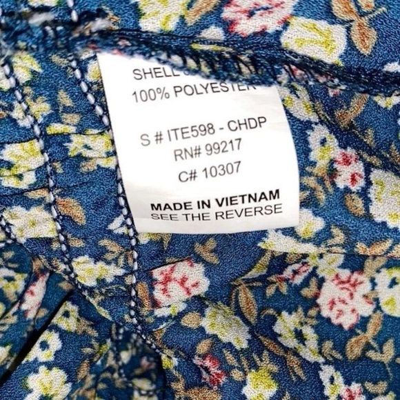 Moa Moa Blue Floral Smocked Blouse - Picture 5 of 5